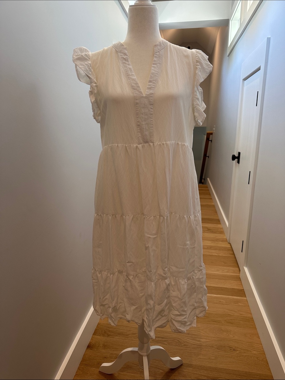 entro White Tiered Ruffle Sleeve Mini Dress
